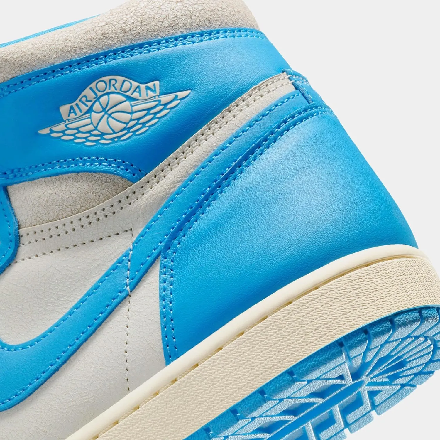 Air Jordan 1 Retro High OG 'Midnight Navy' (DZ5485 401)