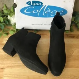Aqua  Isla Almond Toe Ankle Fashion Boots, Black Suede, Size 8.0