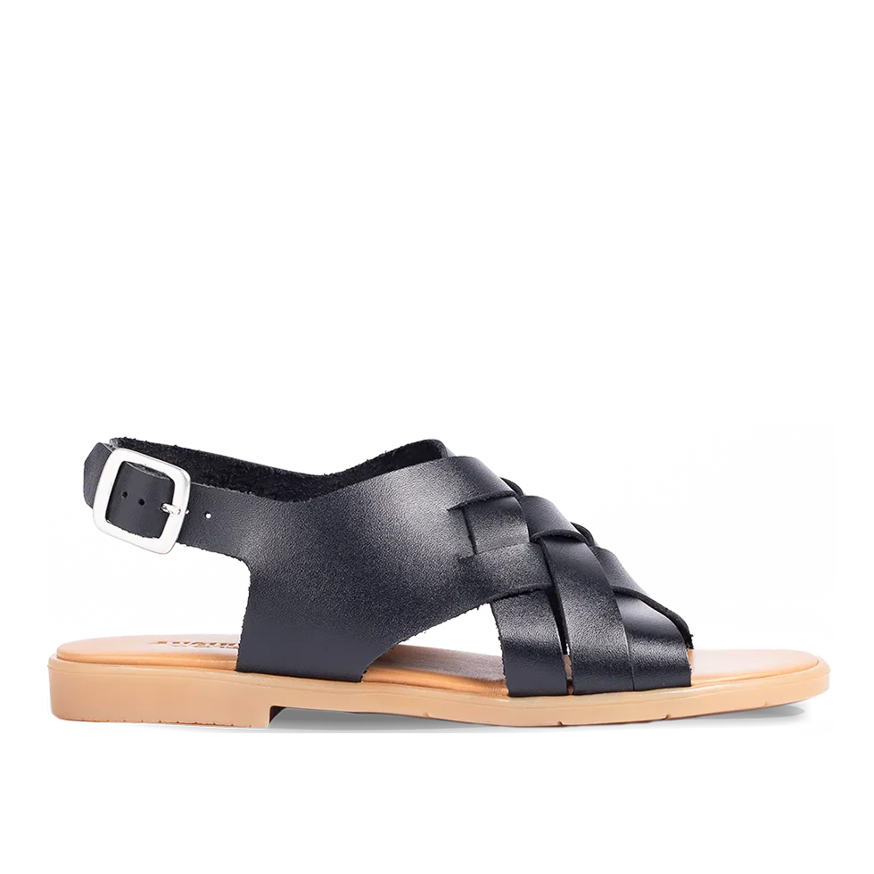 Braid sandal with buckle closure