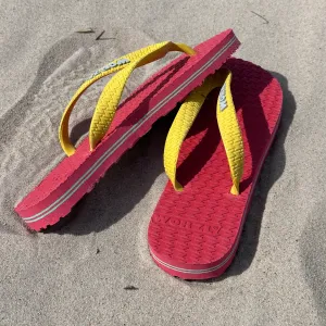 BRIGHT RED - Mens non plastic, biodegradable, rubber flip flops made in the UK.