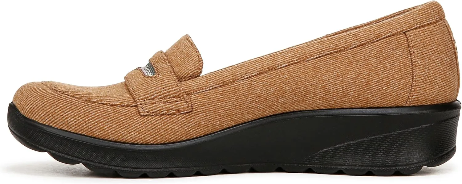 BZees Women's Gamma Loafer
