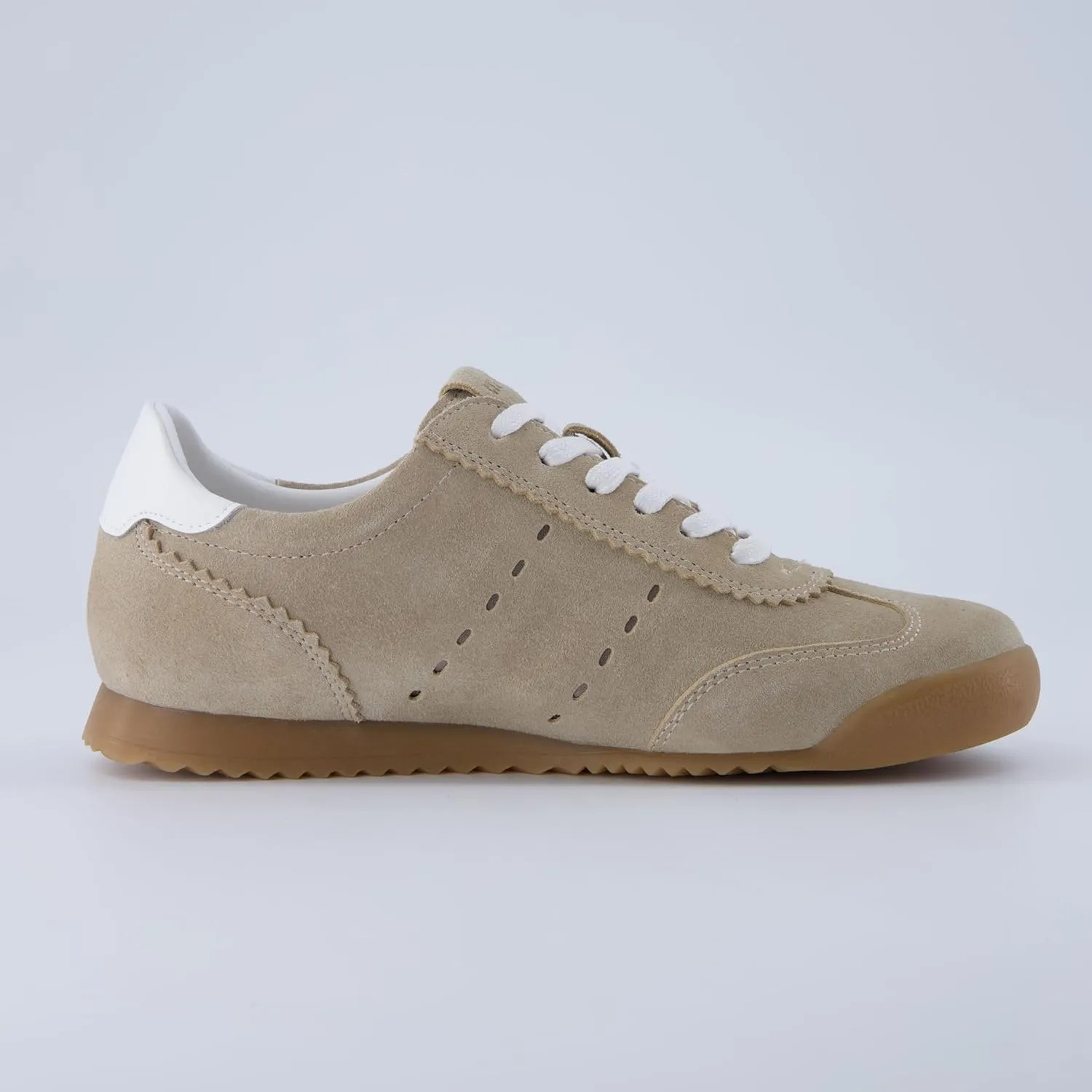 CUSHIONAIRE Tick Tock Women's Genuine Leather Lace-Up Casual Sneaker – Retro-Inspired Walking Shoe with Gum Rubber Outsole, Cushioned Arch Support, Lightweight Low Top Trainer