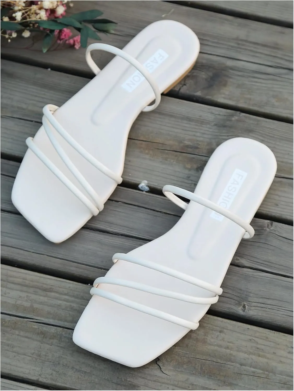 GORGLITTER Women's Cute Strappy Sandals Flat Sandals Toe Ring Summer Slide Sandal Slip on Flip Flops