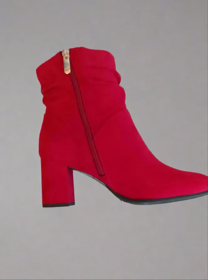 Marco Tozzi  Heeled Ankle boot in Dark Red and Dark Navy