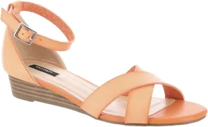 Masseys Brooklyn Women's Sandal, 7.5 C/D US, Cantaloupe