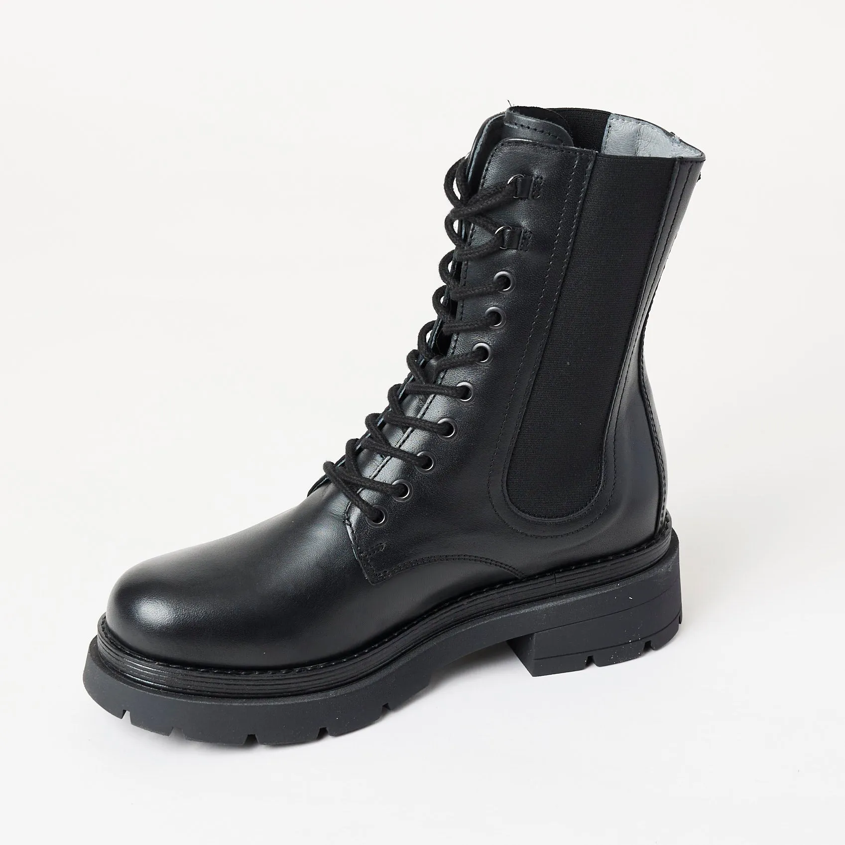 NeroGiardini Black Leather Ankle Boots