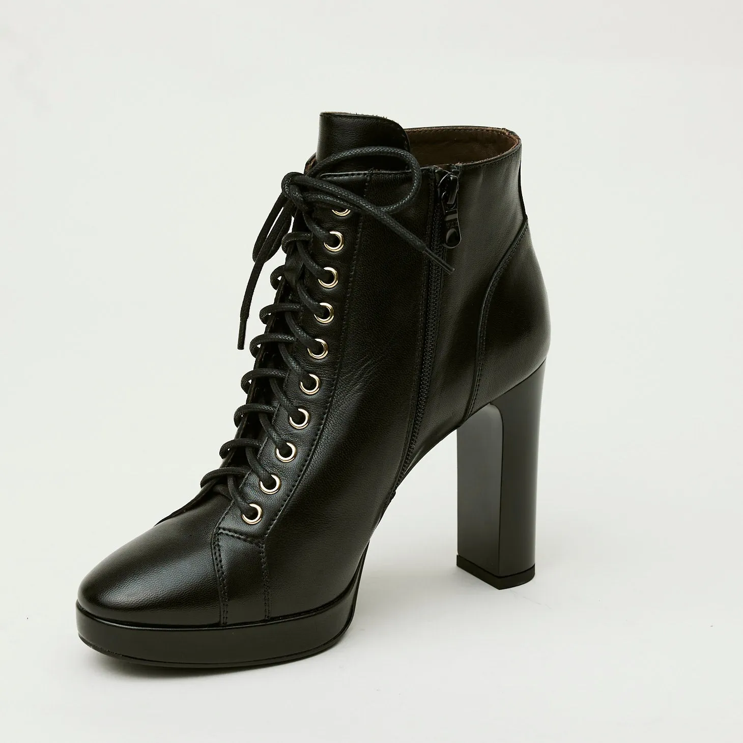 NeroGiardini Black Leather High Heeled Lace-Up Ankle Boots