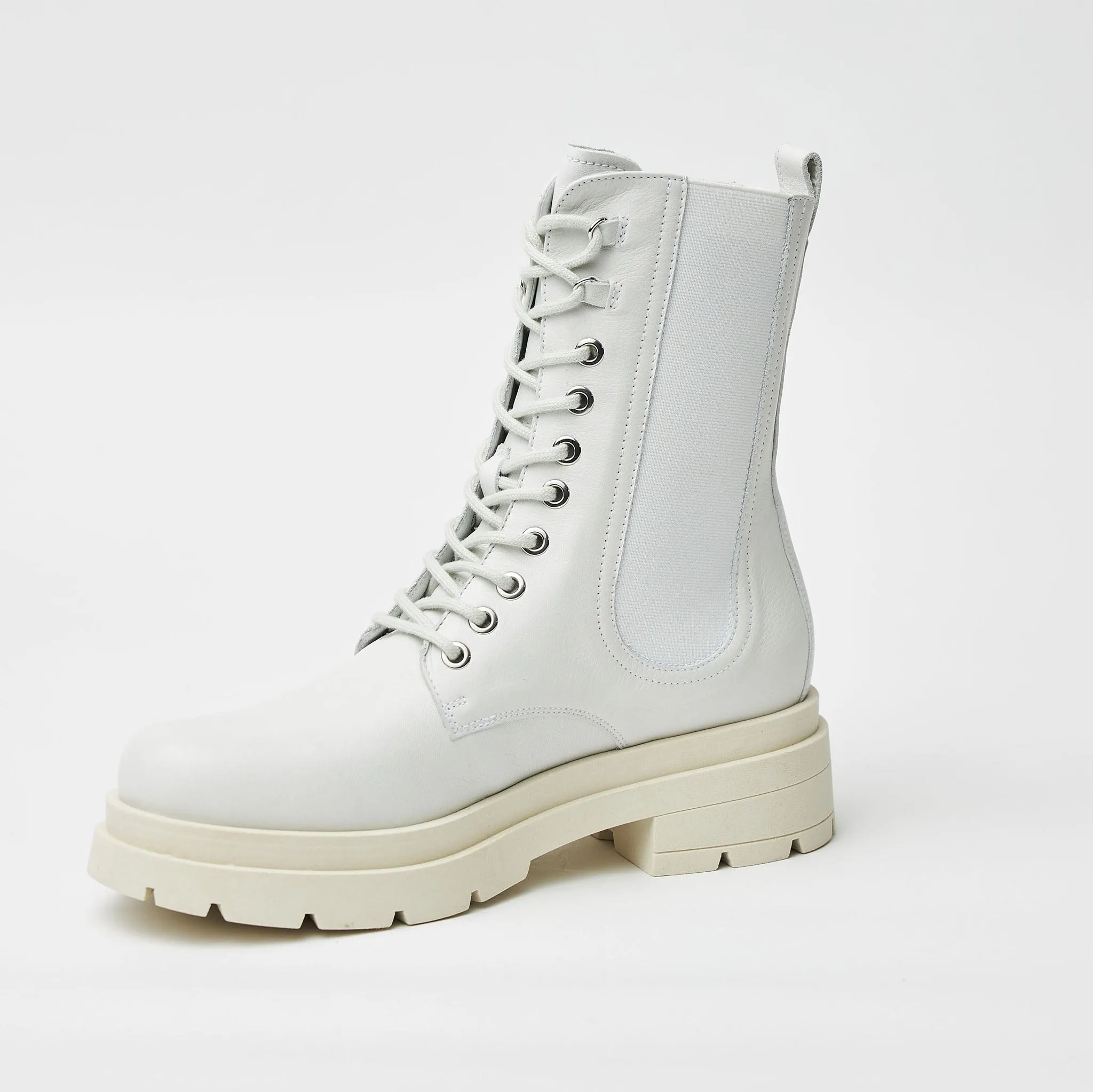 NeroGiardini Cream Lace Up Leather Boots
