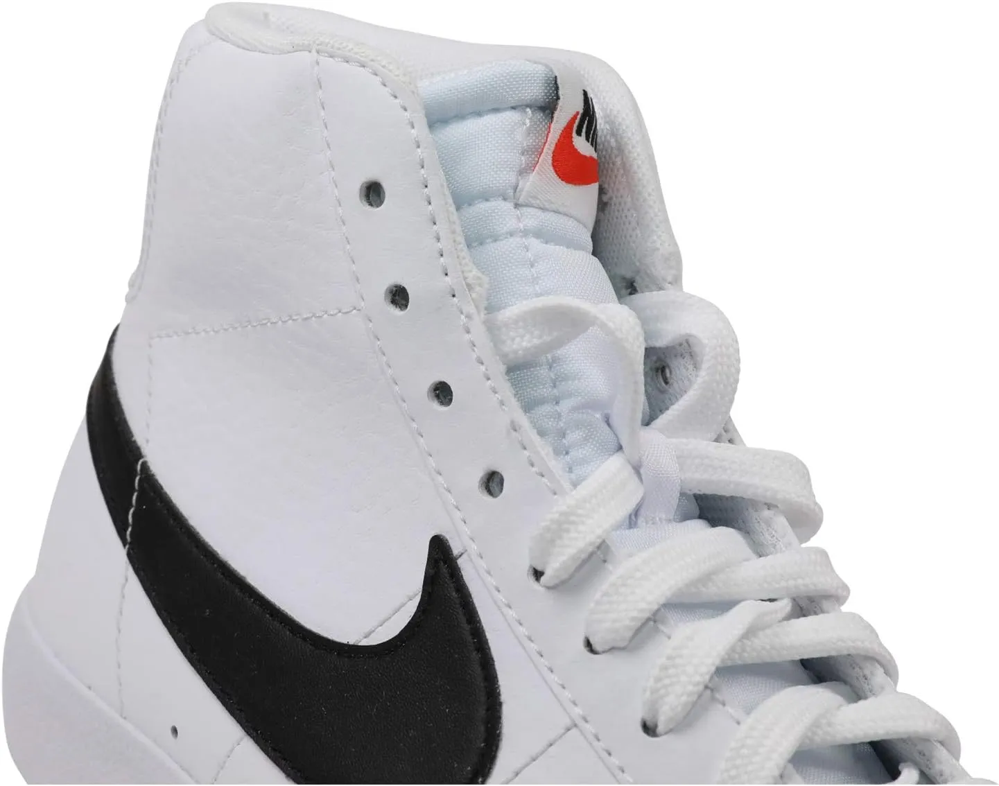 Nike Kids' Blazer Mid '77 Sneaker