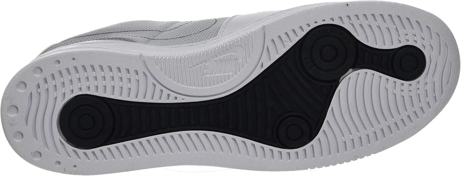 Nike Men's Tennis Shoe