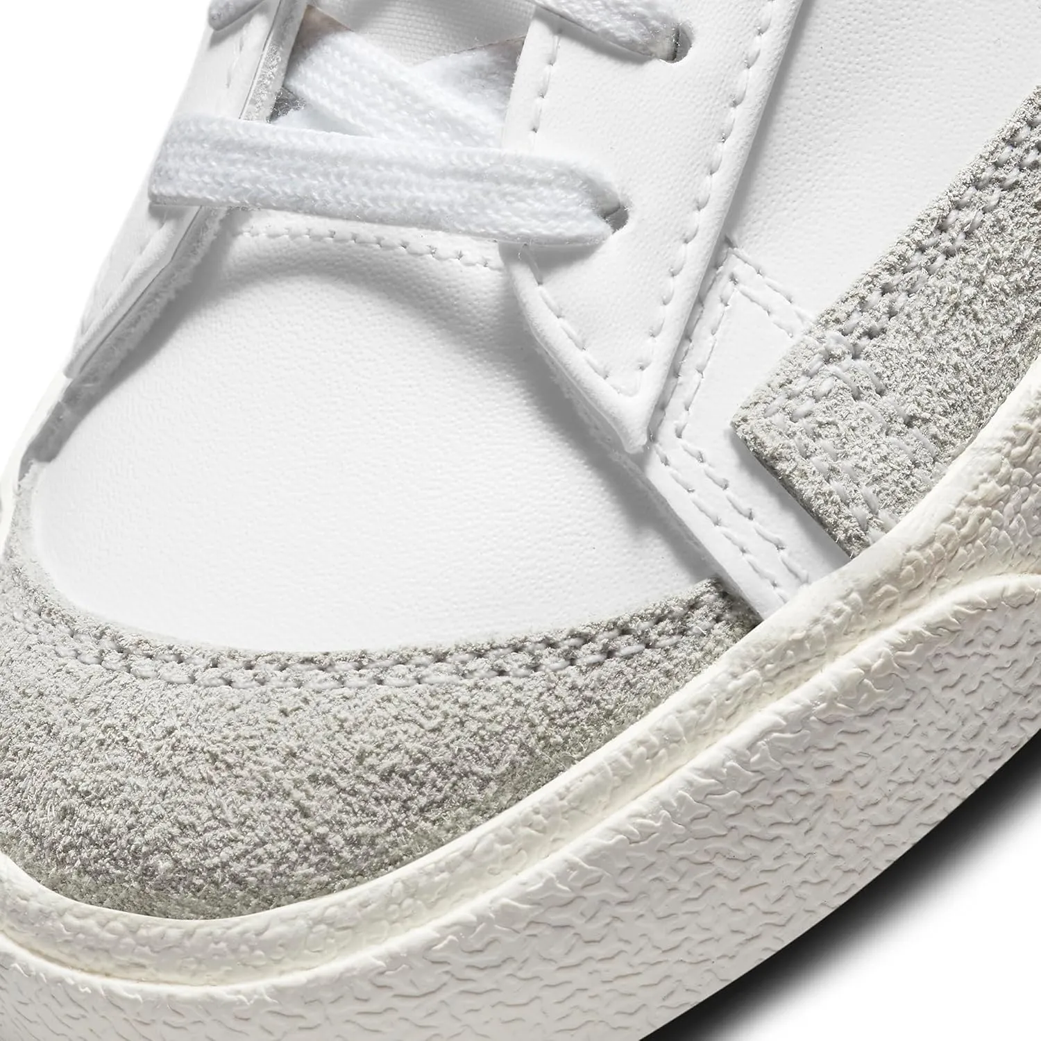 Nike Women's Basketball Shoe