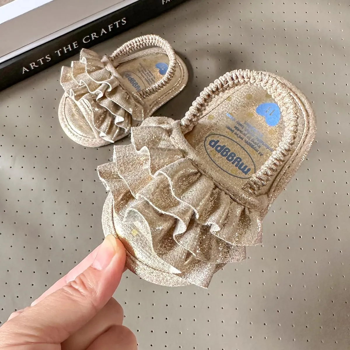 Ohwawadi Baby Boys Girls Sandals Soft Sole Summer Infant Wedding Dress Flat Shoes Beach Sandal Newborn Crib Shoes First Walkers