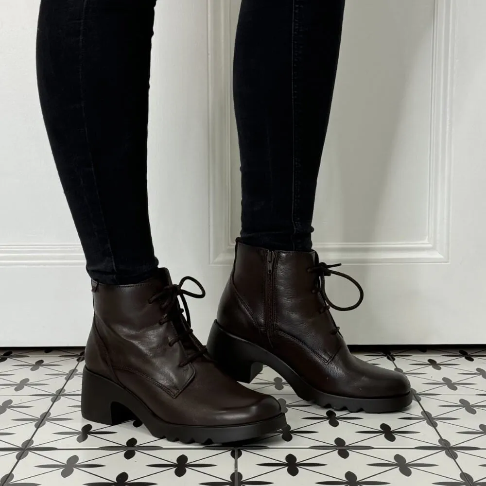 Pepe Menargues 21204 Laced Ankle Boots-BROWN