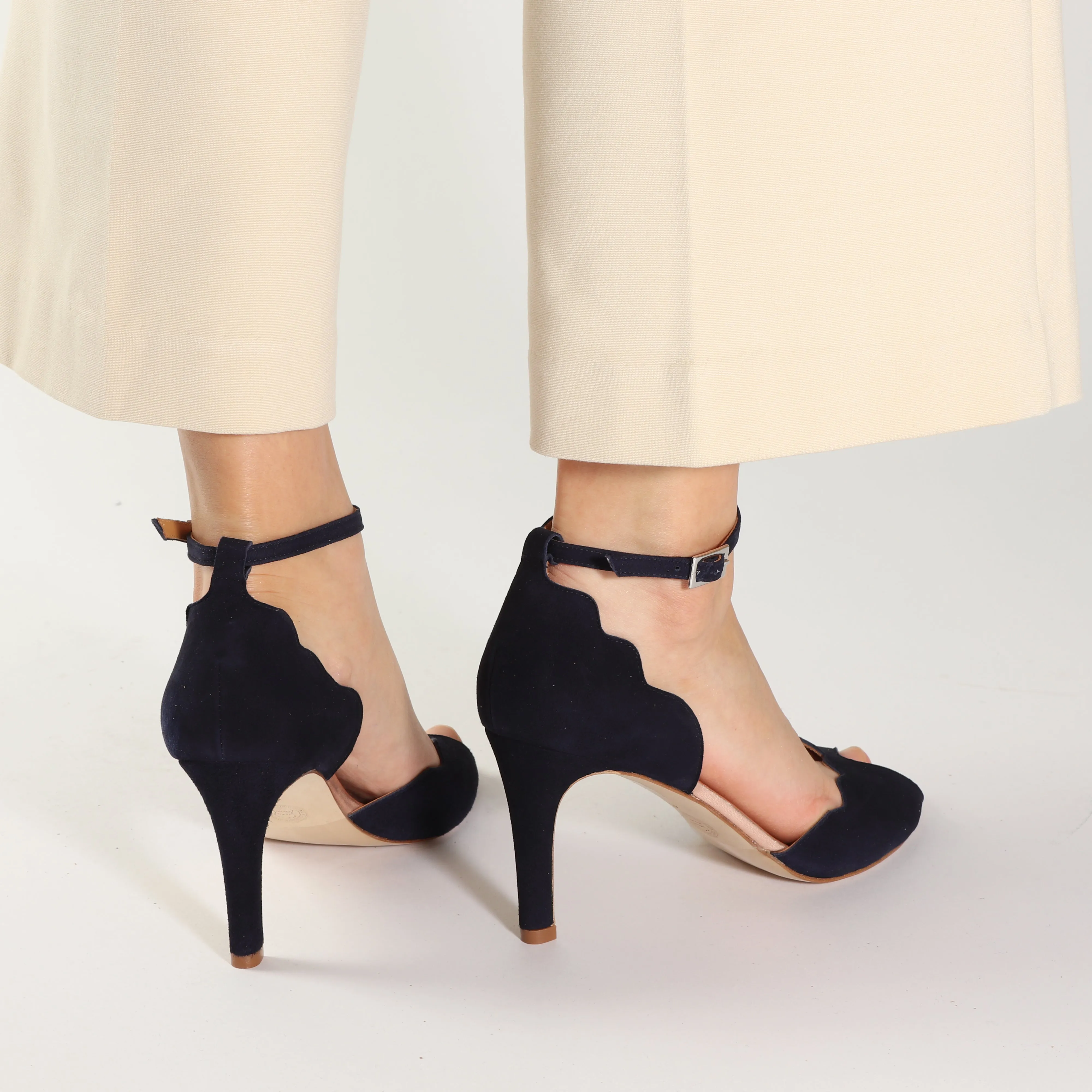 RIONA Suede Navy