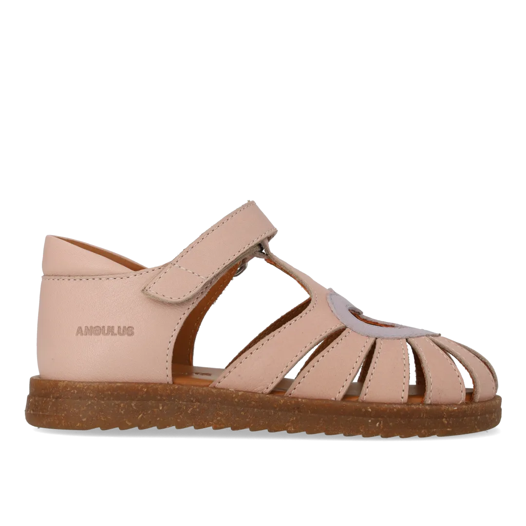 Sandal with contrast heart