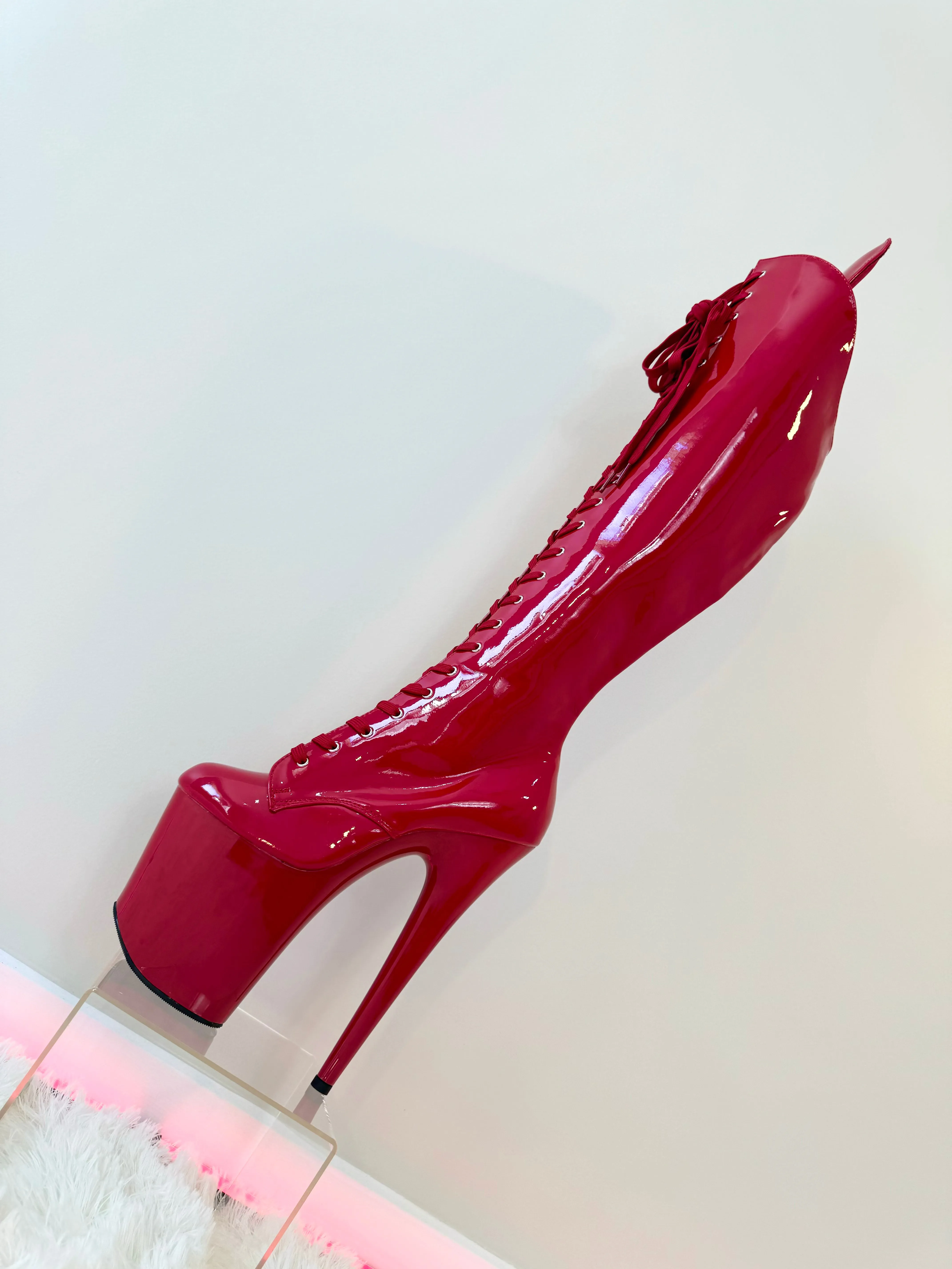 Untamed Closed Toe (Cherry)
