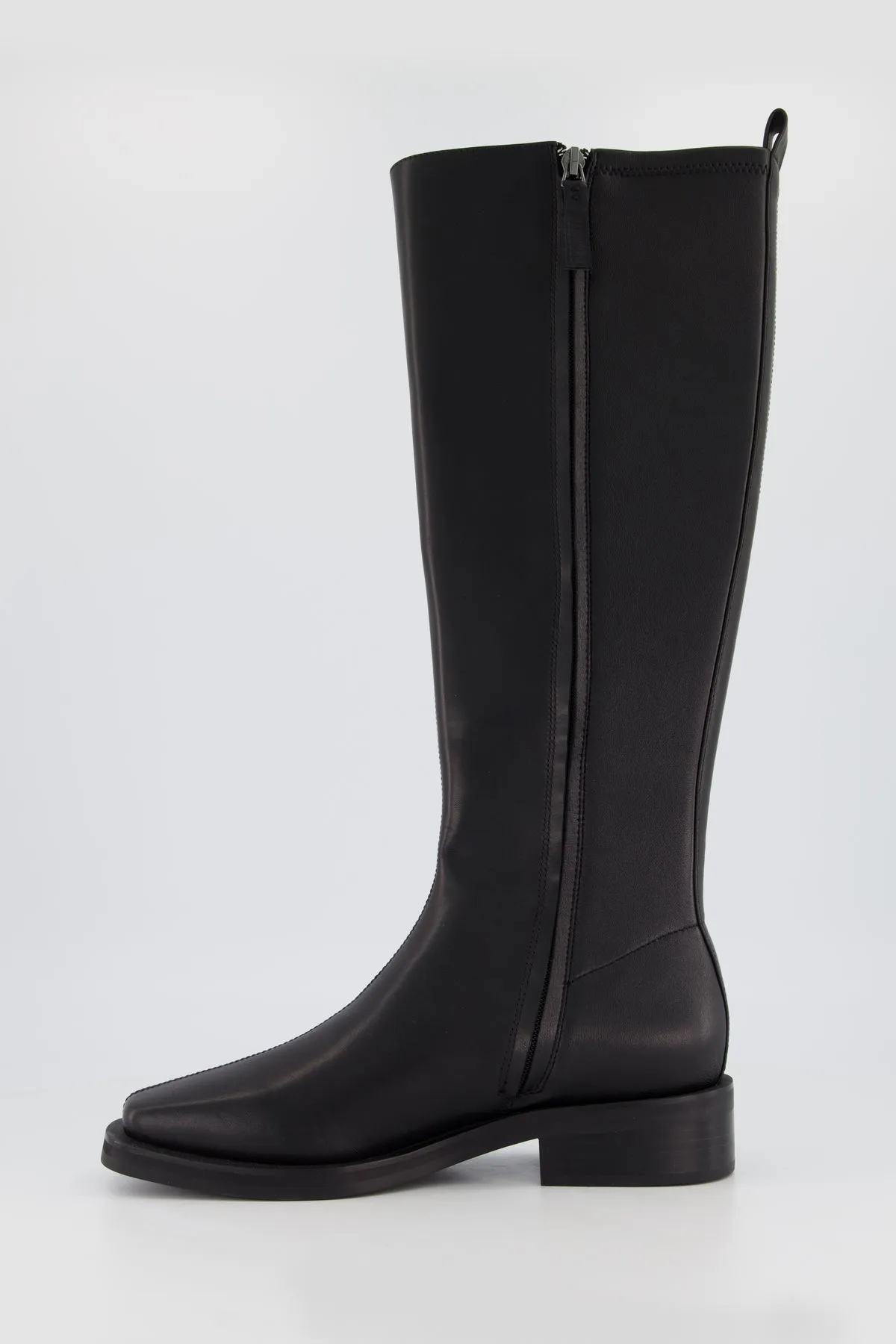Vikki | Black