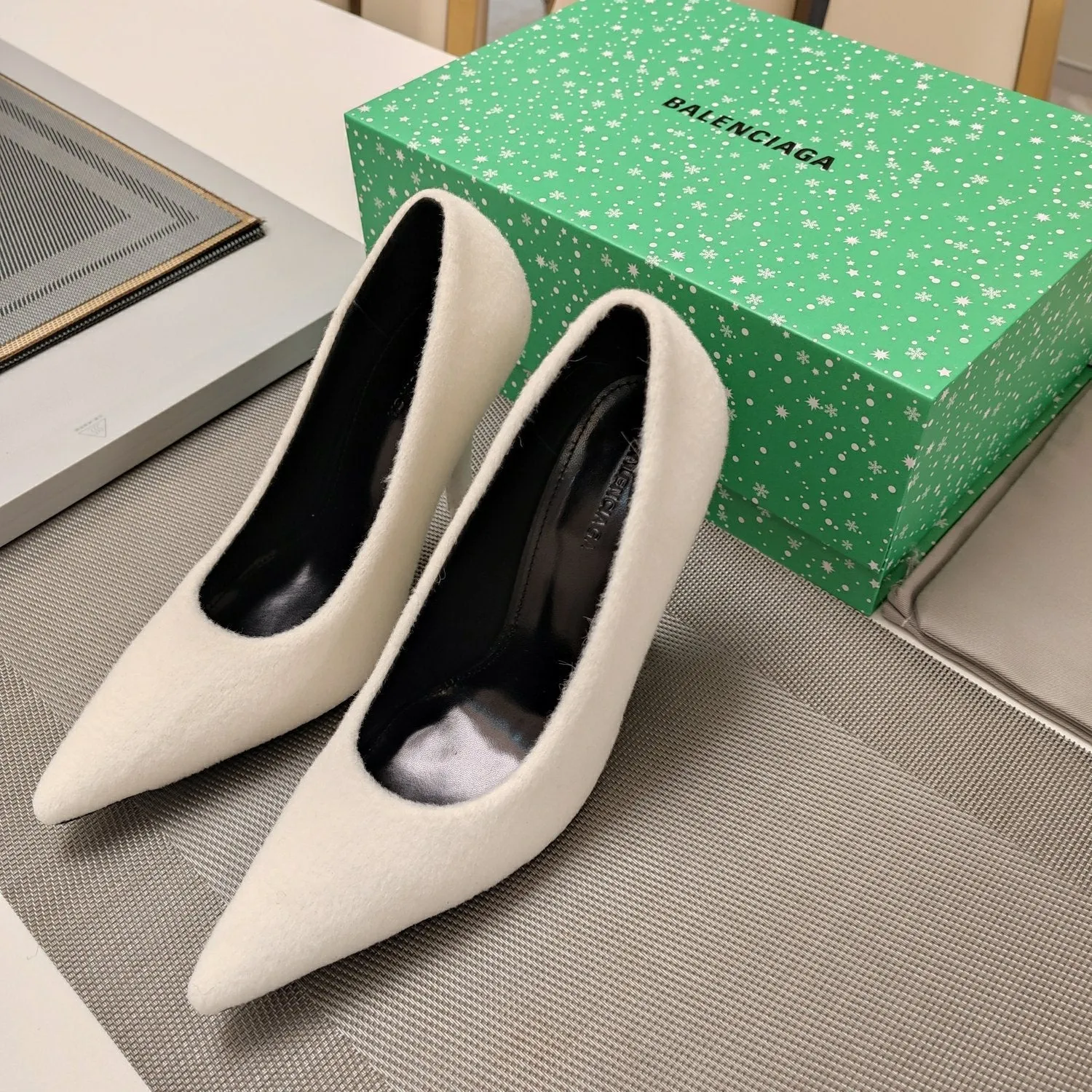 WHITE WOOL 90MM Durable PUMPS IN Balanciaga HIGH Free returns HEEL