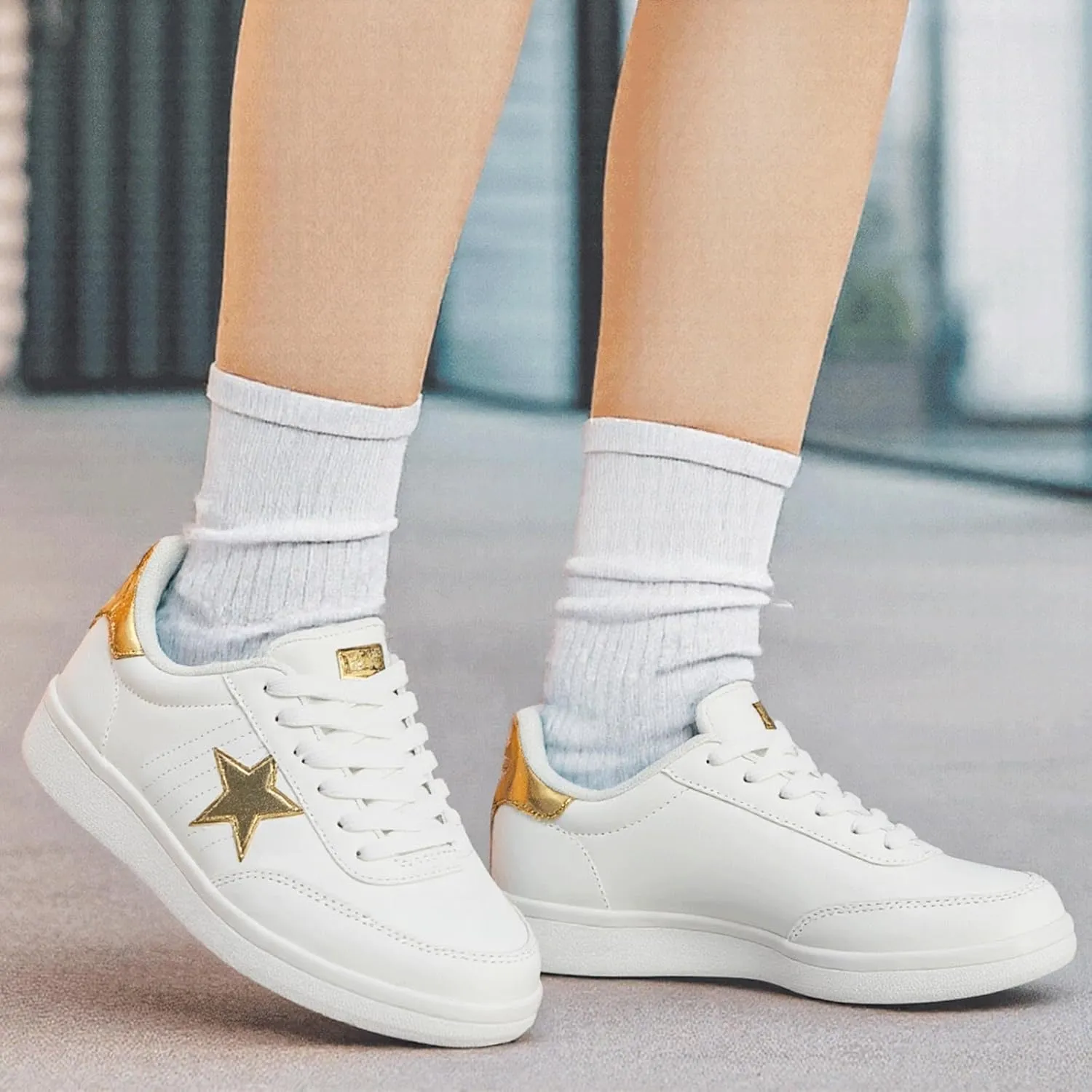 Women's Star Sneaker Lace Up Low Top Comfortable Cushioned Walking Shoes Casual Lightweight Breathable Tennis Shoes